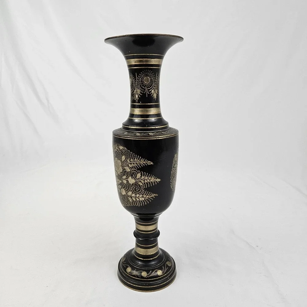 N/A vintage etched